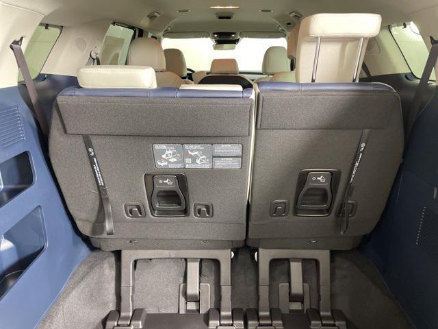 new 2026 Kia Carnival Hybrid car, priced at $43,152