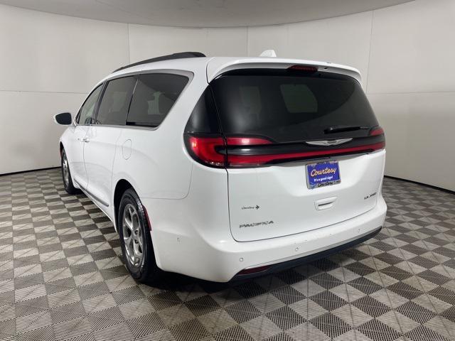 used 2022 Chrysler Pacifica car, priced at $25,000