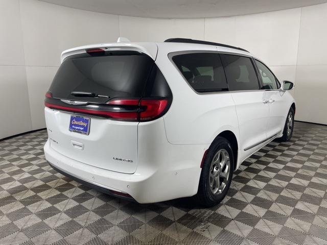 used 2022 Chrysler Pacifica car, priced at $25,000