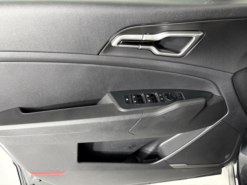 new 2026 Kia Sportage Hybrid car, priced at $30,636