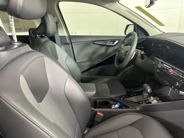 new 2025 Kia Niro car, priced at $30,177