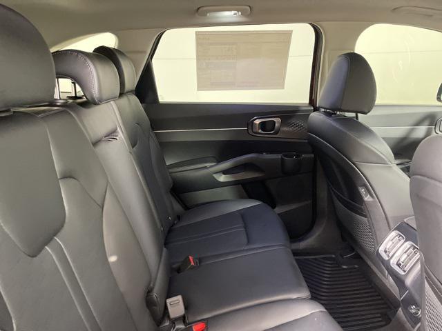 new 2025 Kia Sorento car, priced at $35,602