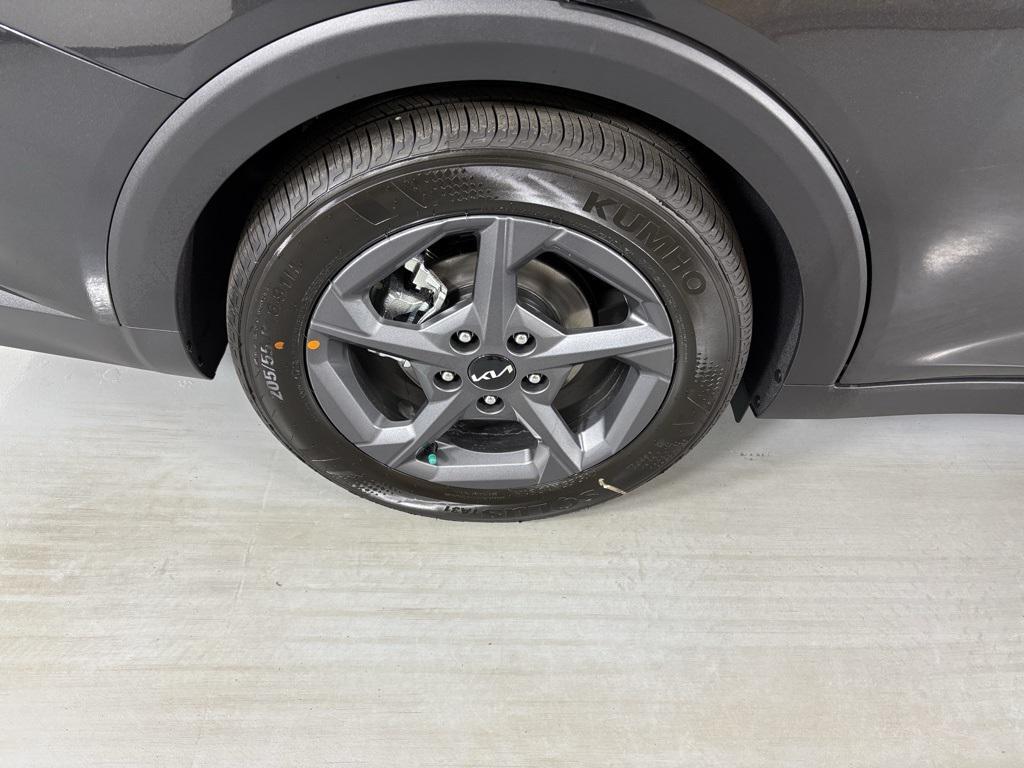 new 2025 Kia K4 car, priced at $22,645