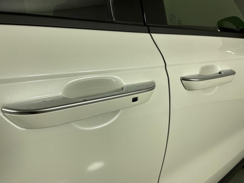 new 2026 Kia Carnival car, priced at $50,464