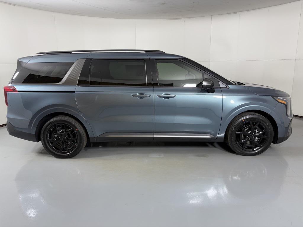 new 2026 Kia Carnival Hybrid car, priced at $52,874