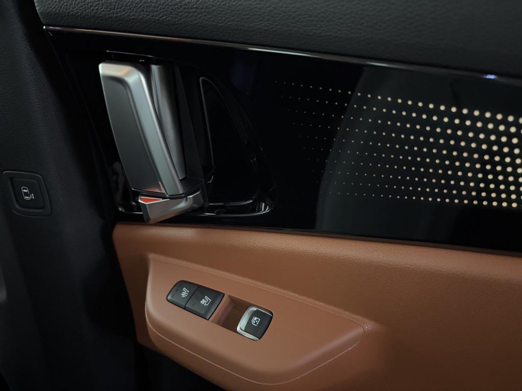 new 2026 Kia Carnival Hybrid car, priced at $52,874