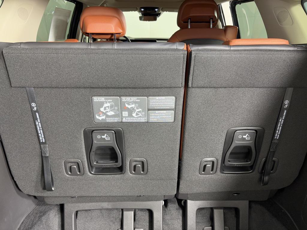 new 2026 Kia Carnival Hybrid car, priced at $52,874