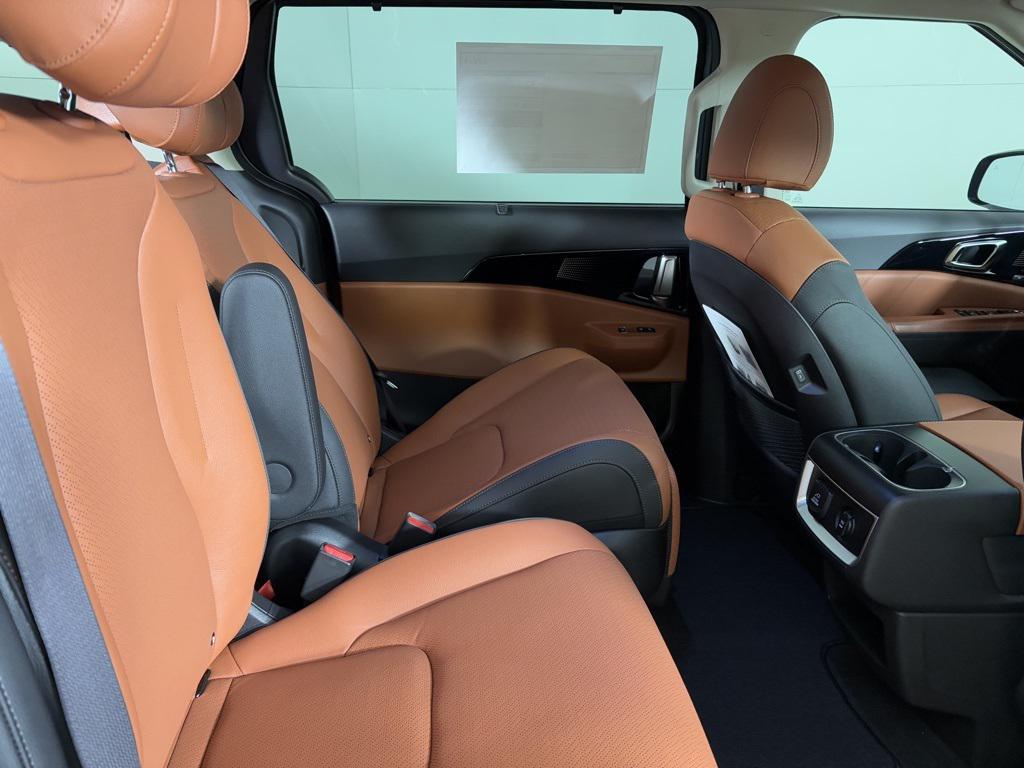 new 2026 Kia Carnival Hybrid car, priced at $52,874