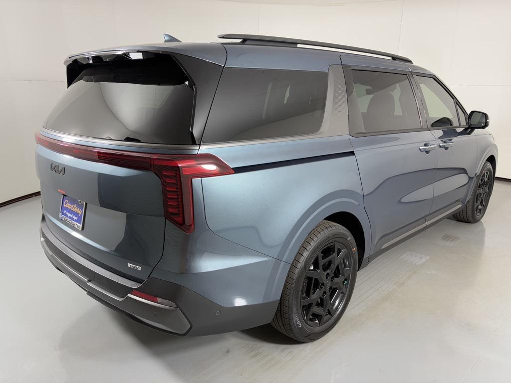 new 2026 Kia Carnival Hybrid car, priced at $52,874