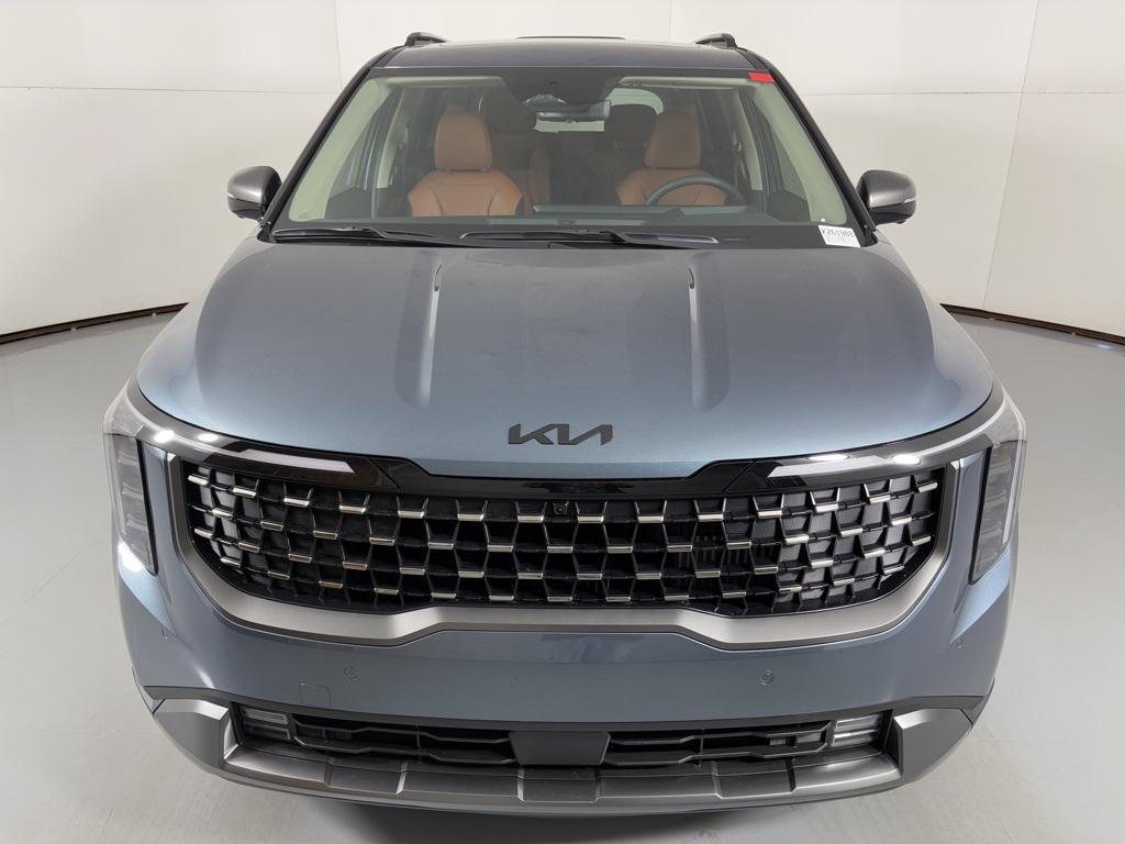 new 2026 Kia Carnival Hybrid car, priced at $52,874