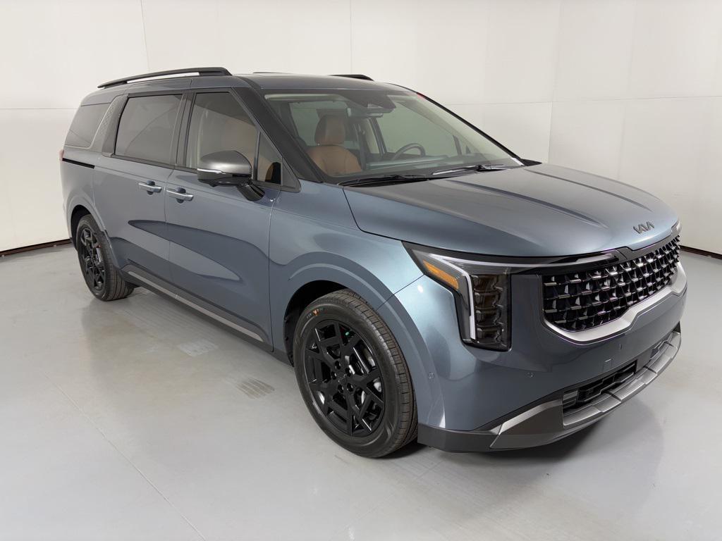 new 2026 Kia Carnival Hybrid car, priced at $52,874