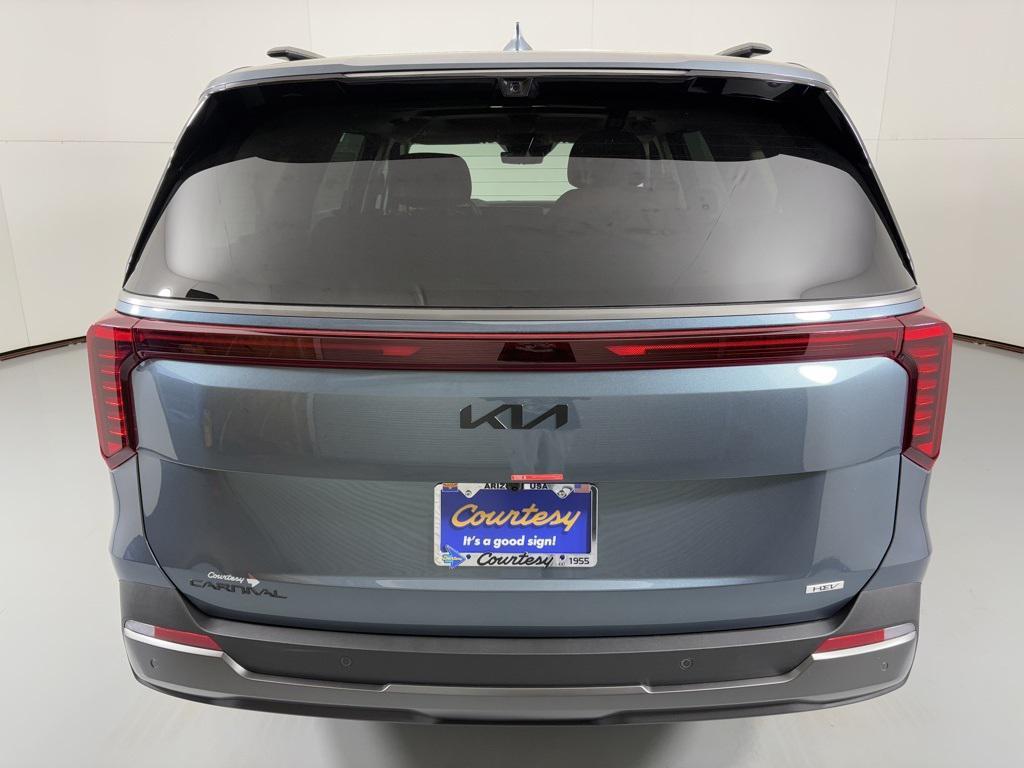 new 2026 Kia Carnival Hybrid car, priced at $52,874