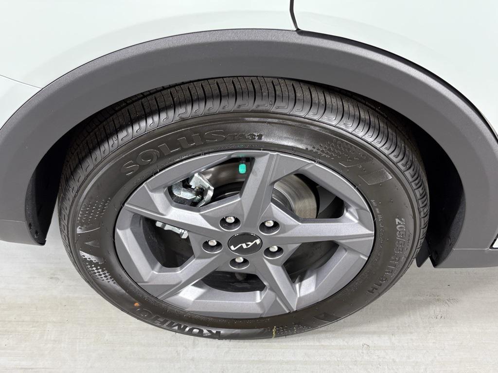 new 2025 Kia K4 car, priced at $22,645