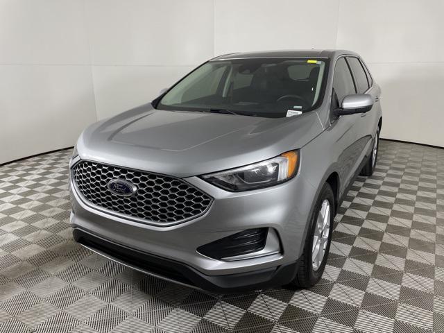 used 2024 Ford Edge car, priced at $29,500