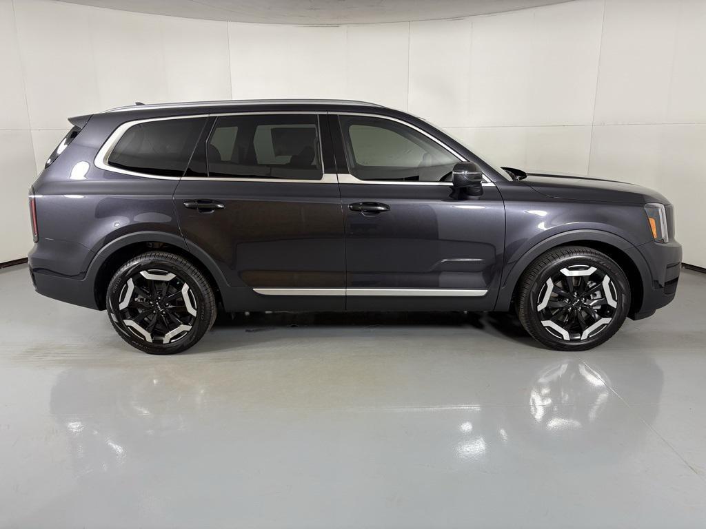 new 2025 Kia Telluride car, priced at $43,758