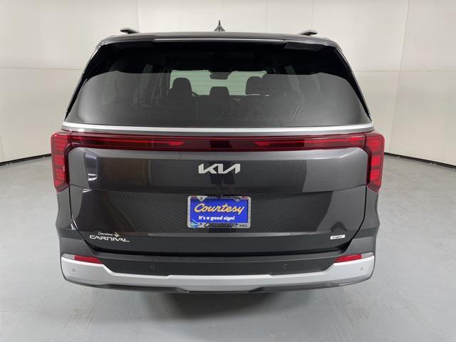 new 2026 Kia Carnival Hybrid car, priced at $43,094