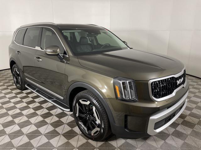 new 2025 Kia Telluride car, priced at $44,324