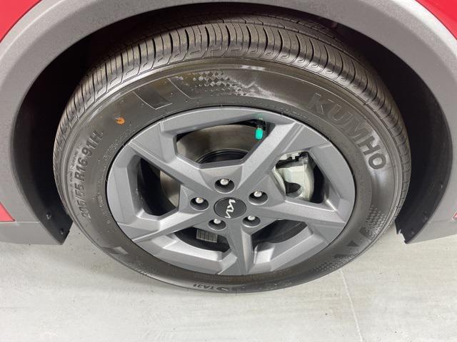 new 2025 Kia K4 car, priced at $23,332