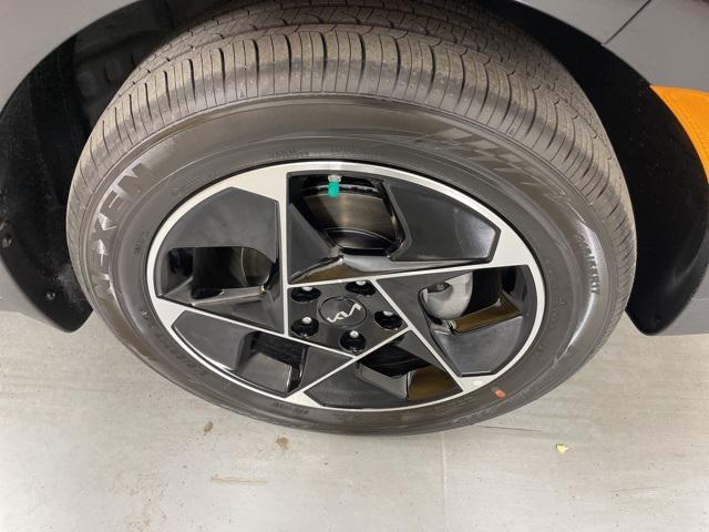 new 2025 Kia Soul car, priced at $25,204