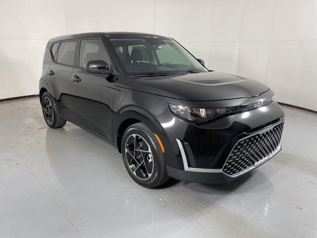 new 2025 Kia Soul car, priced at $25,204