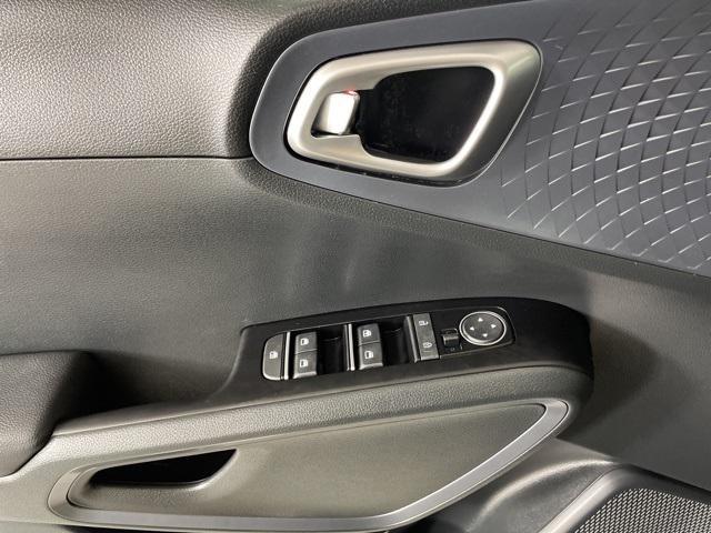 new 2025 Kia Soul car, priced at $25,204