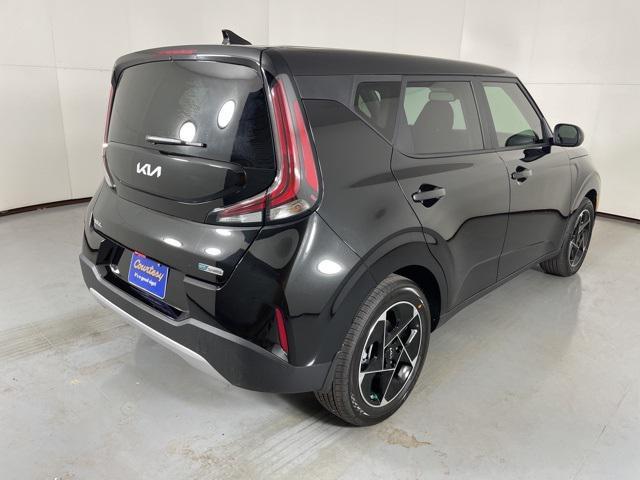 new 2025 Kia Soul car, priced at $25,204