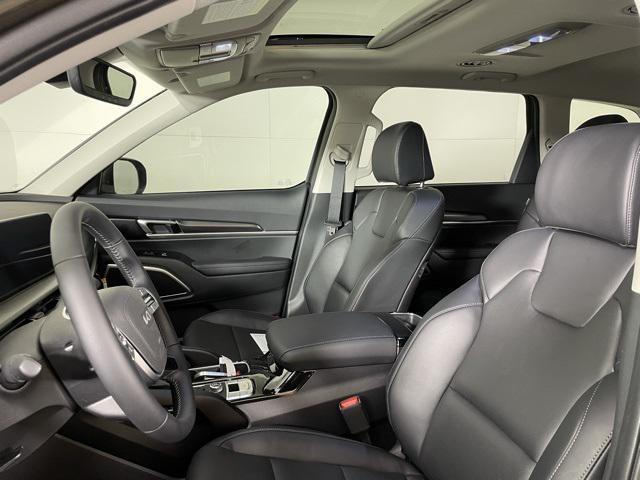 new 2025 Kia Telluride car, priced at $40,141