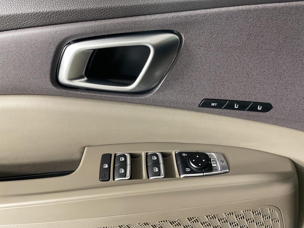 new 2026 Kia Carnival car, priced at $45,689