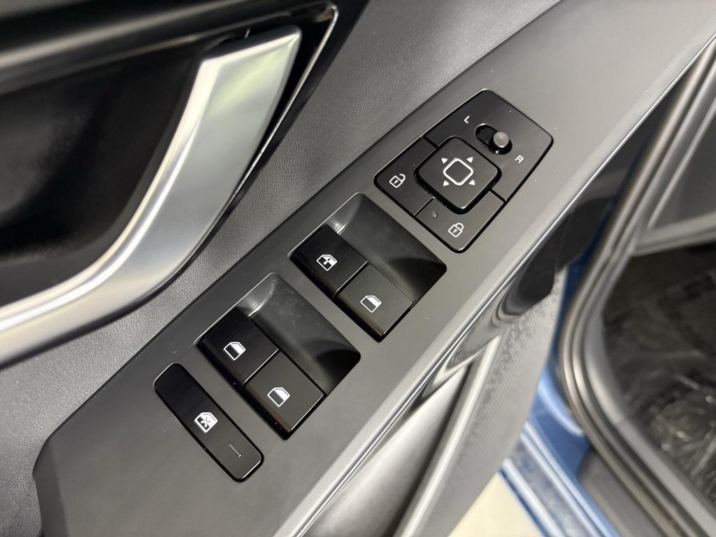 new 2026 Kia Niro car, priced at $33,175