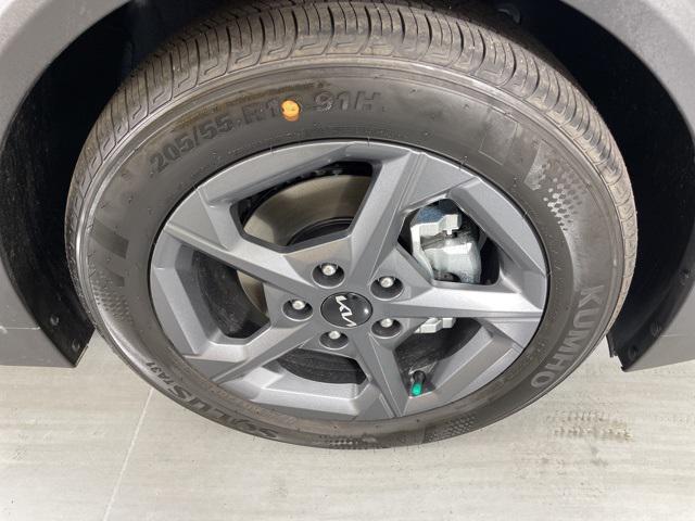 new 2025 Kia K4 car, priced at $22,626