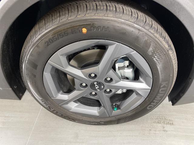 new 2025 Kia K4 car, priced at $22,626