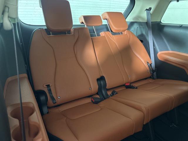 new 2026 Kia Carnival Hybrid car, priced at $42,870