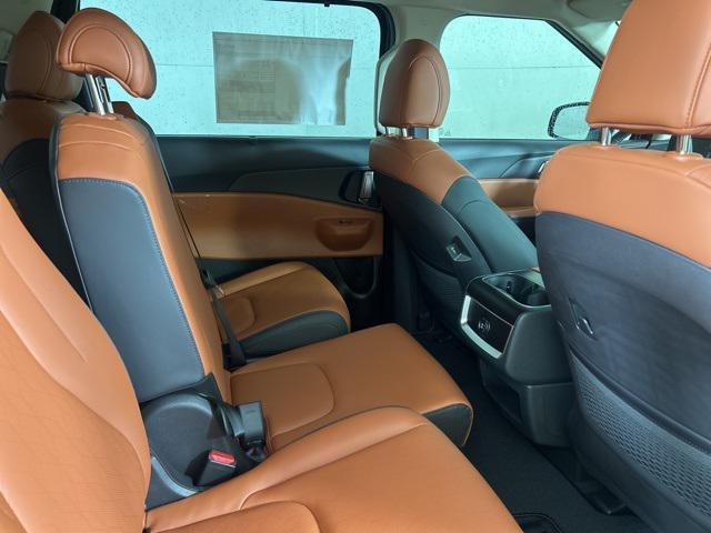 new 2026 Kia Carnival Hybrid car, priced at $42,870