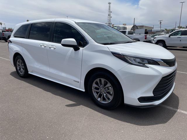 used 2021 Toyota Sienna car, priced at $33,100