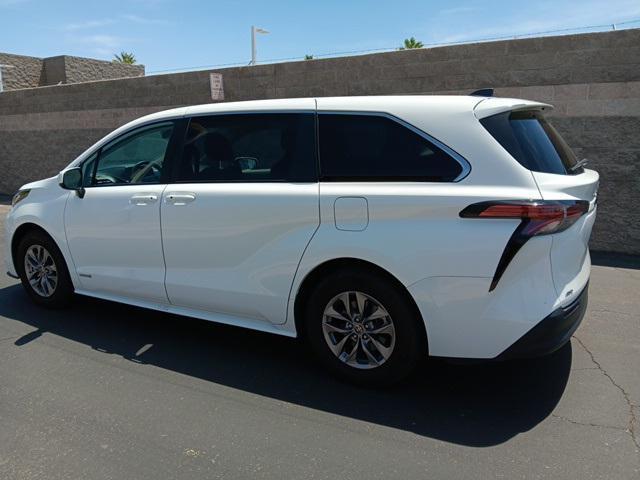 used 2021 Toyota Sienna car, priced at $32,900