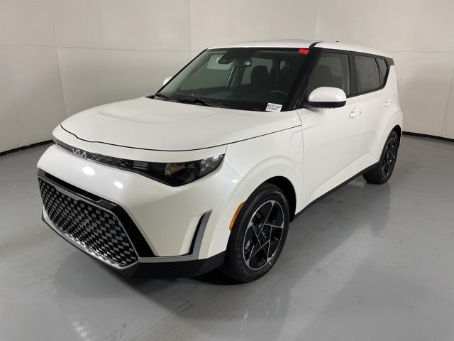 new 2025 Kia Soul car, priced at $24,908