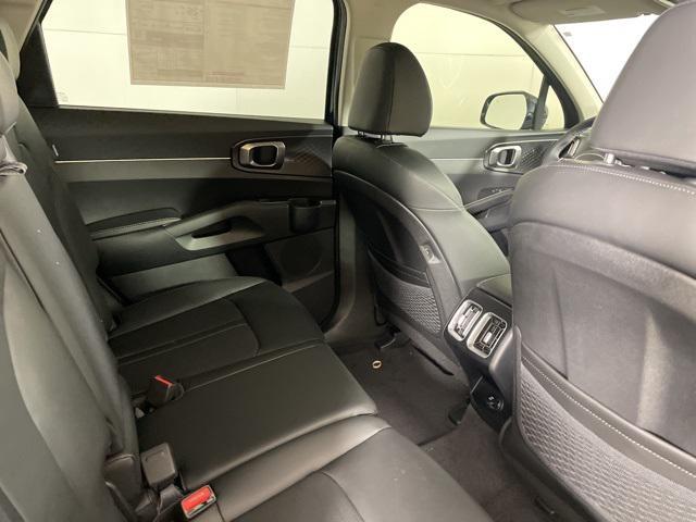new 2025 Kia Sorento car, priced at $36,266