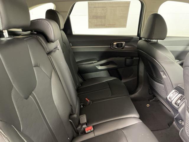 new 2025 Kia Sorento car, priced at $36,266