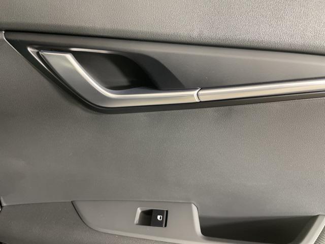 new 2025 Kia Niro car, priced at $28,697