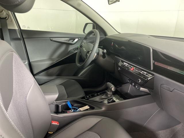 new 2025 Kia Niro car, priced at $28,697