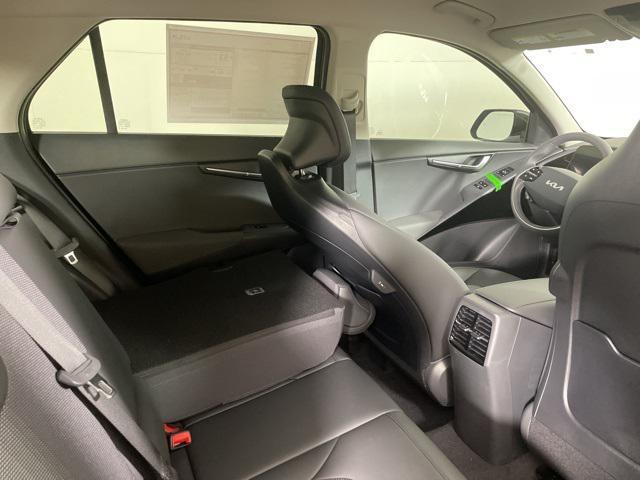 new 2025 Kia Niro car, priced at $28,697