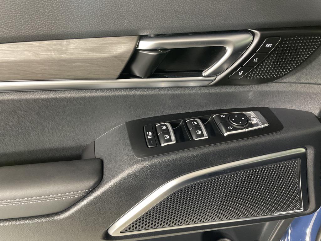 new 2025 Kia Telluride car, priced at $48,929