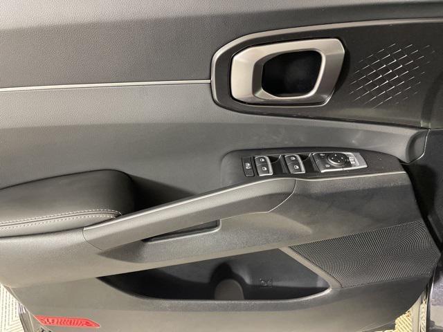 new 2025 Kia Sorento car, priced at $35,493