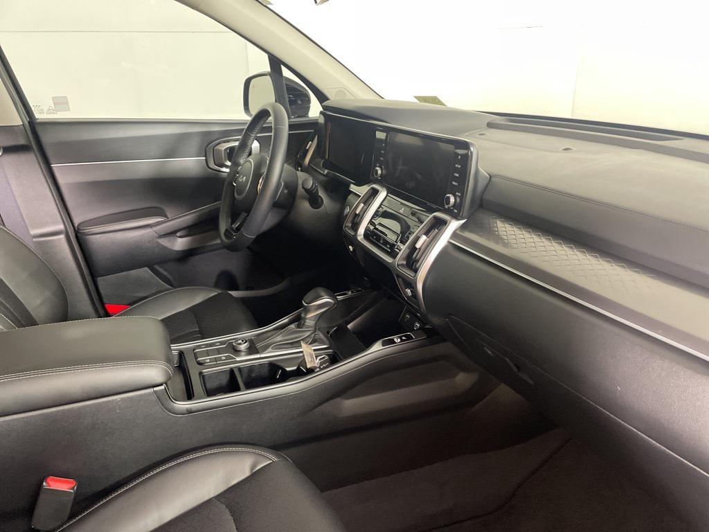 used 2023 Kia Sorento car, priced at $26,300