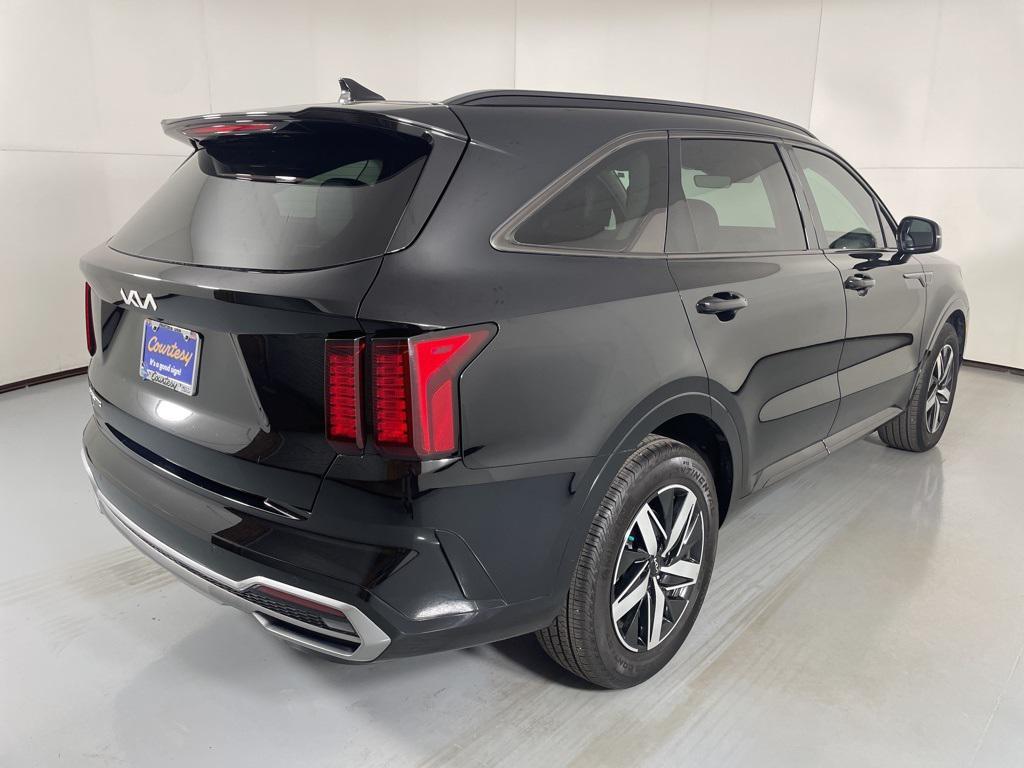 used 2023 Kia Sorento car, priced at $26,300