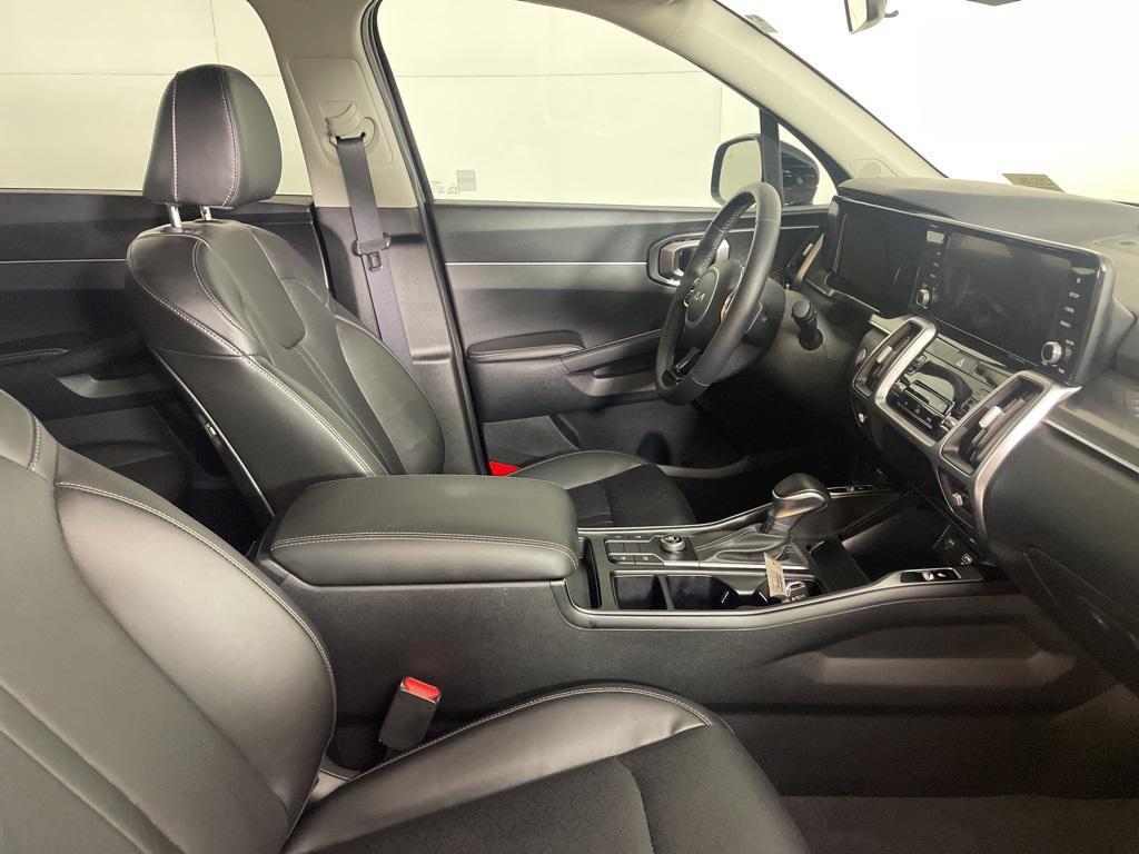 used 2023 Kia Sorento car, priced at $26,300