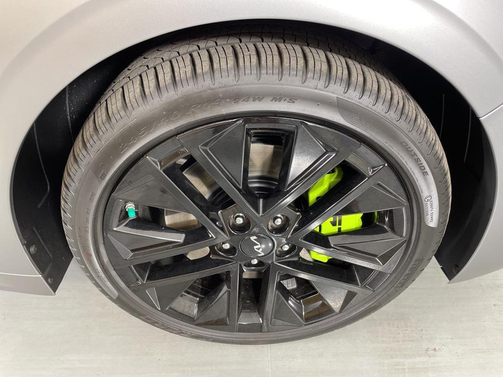 new 2026 Kia K5 car, priced at $38,499