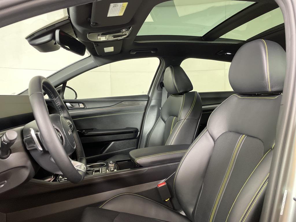 new 2026 Kia K5 car, priced at $38,499
