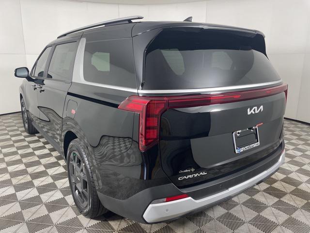 new 2025 Kia Carnival Hybrid car, priced at $44,780