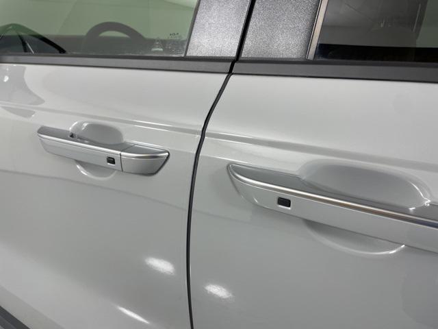 new 2026 Kia Carnival car, priced at $41,062